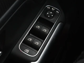 Mercedes-Benz GLA – thumbnail 41