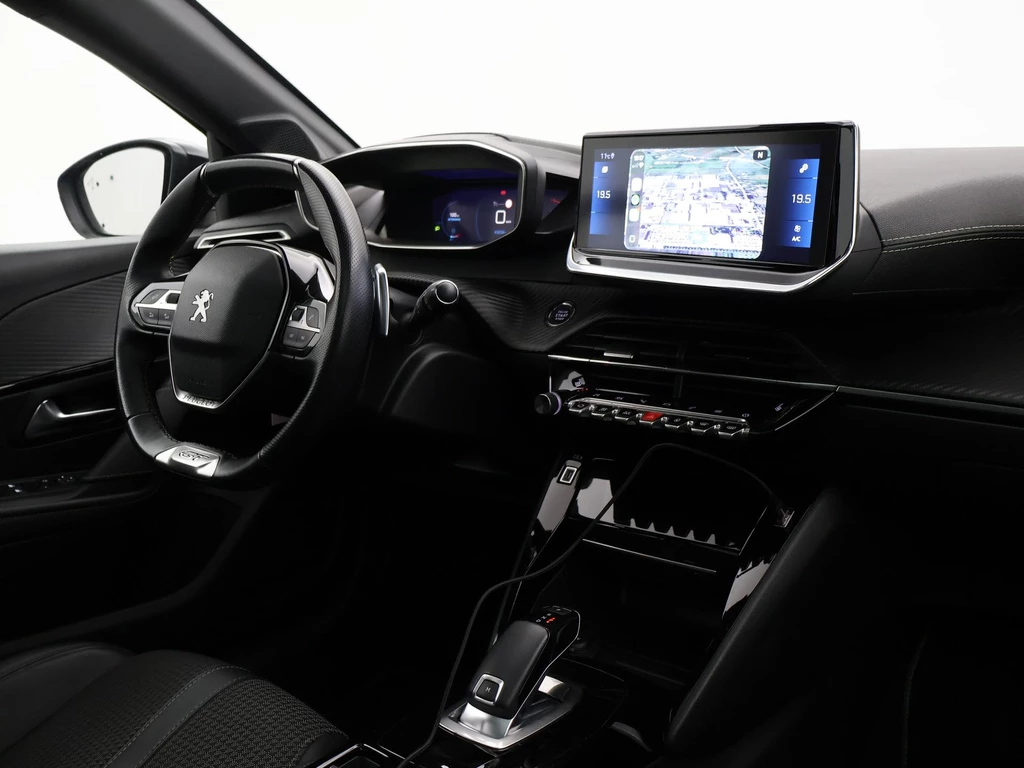 Peugeot 208 – foto 8