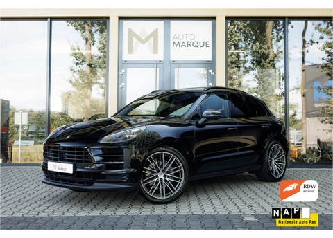 Porsche Macan 3.0 S 354PK Aut. | 21" LM Velgen | Luchtvering | Elek. Trekhaak | PDLS+ | GTS Achterlichten | Sportuitlaat | BOSE | Surround View | Stoelventilatie | Stoelverwarming voor & achter |
