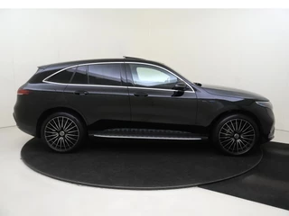 Mercedes-Benz EQC – thumbnail 6