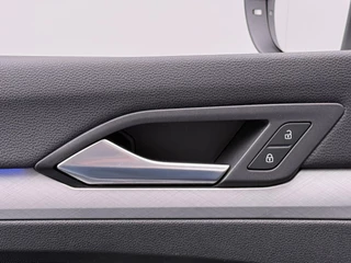 Volkswagen Golf – thumbnail 33
