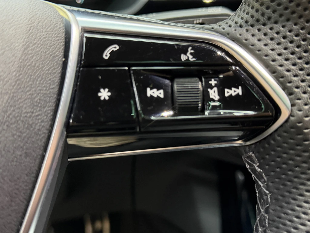 Audi Q8 e-tron – foto 16