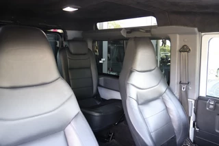 Land Rover Defender – thumbnail 12