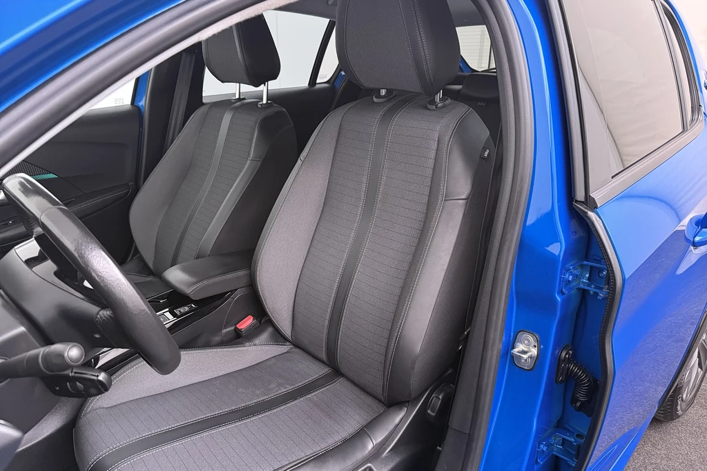 Peugeot e-208 – foto 9