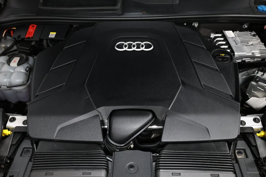 Audi Q8 – foto 32