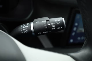 Land Rover Defender – thumbnail 17