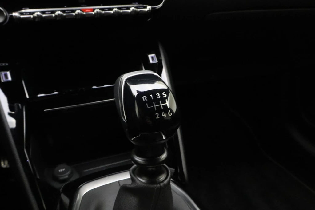 Peugeot 208 – foto 27