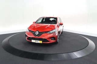 Renault Clio – thumbnail 1