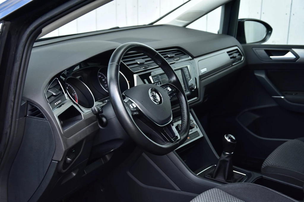 Volkswagen Touran – foto 9