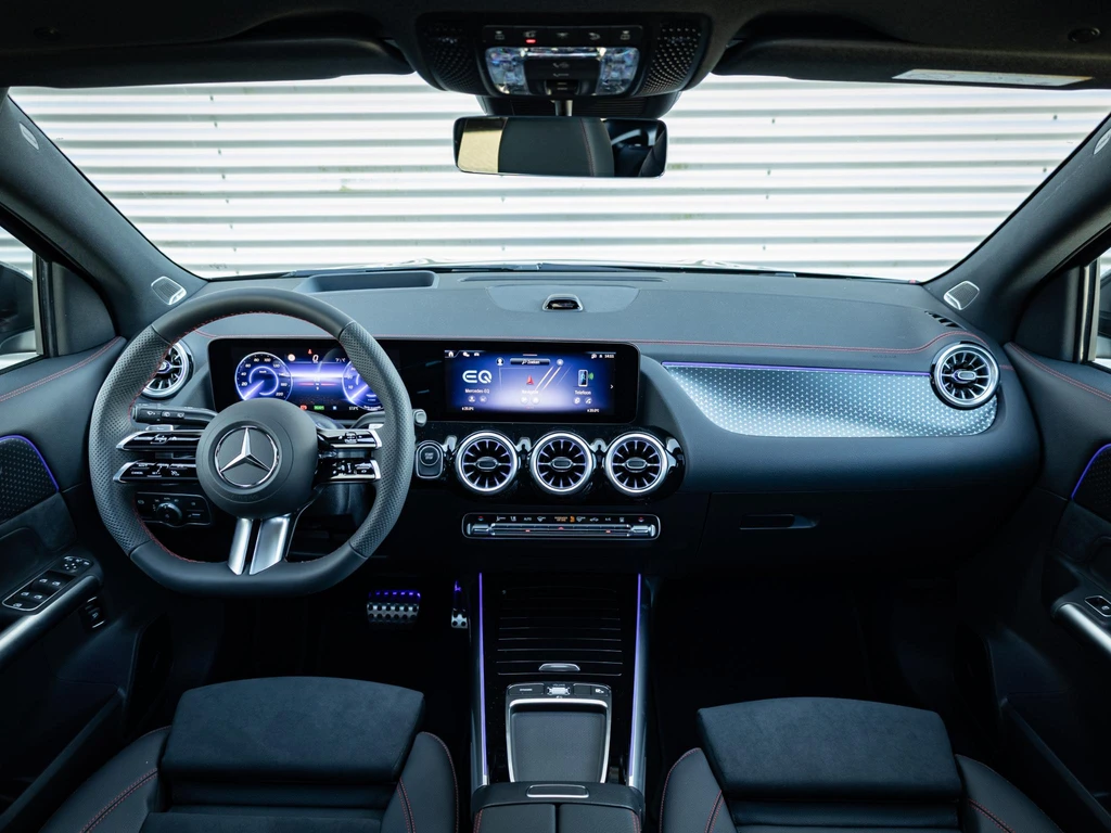 Mercedes-Benz EQA – foto 11
