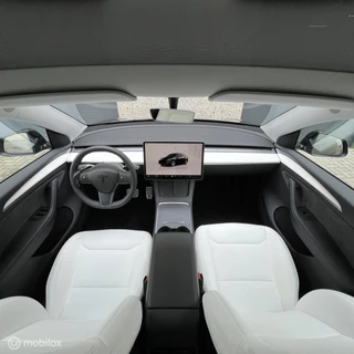 Tesla Model Y – thumbnail 12