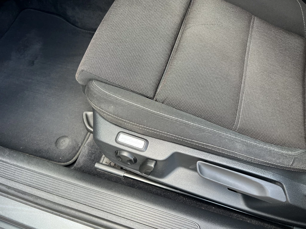 Volkswagen Passat – foto 14