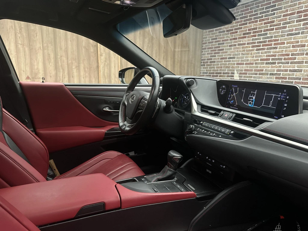 Lexus ES – foto 23