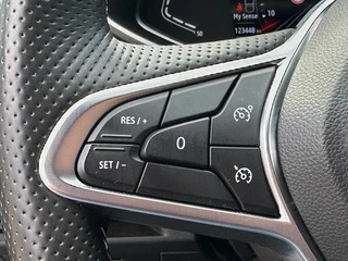 Renault Clio – thumbnail 15