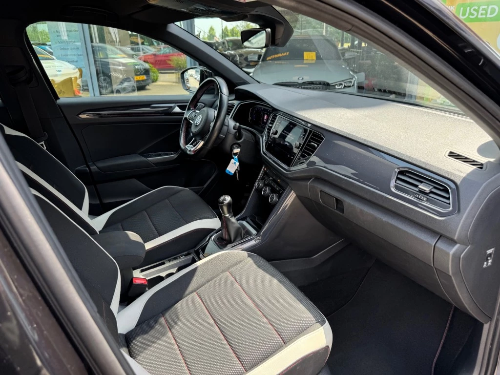 Volkswagen T-Roc – foto 24