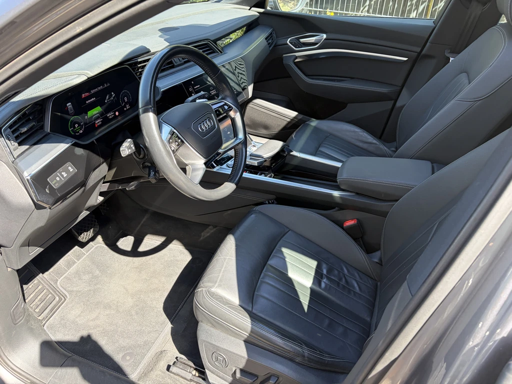 Audi e-tron – foto 12