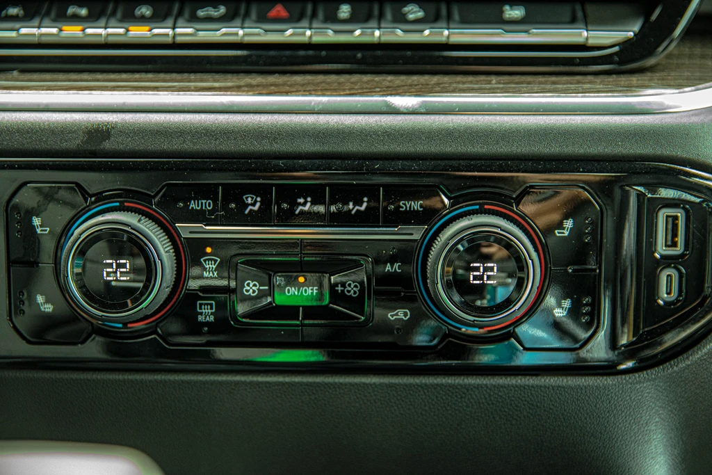 Chevrolet Silverado – foto 19