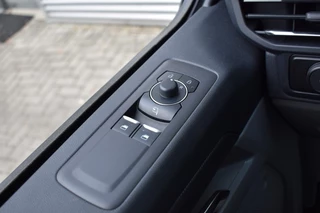 Ford Transit Custom – thumbnail 13
