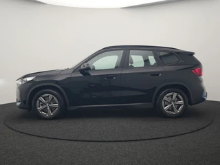 BMW iX1 – thumbnail 3