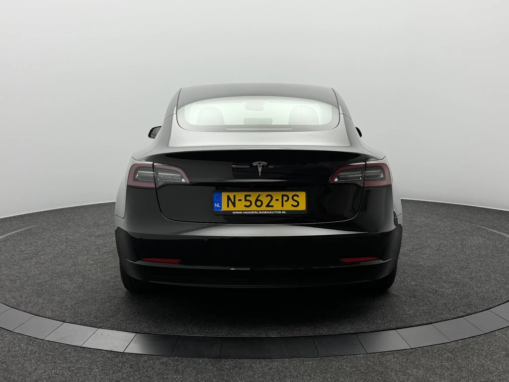 Tesla Model 3 – foto 5