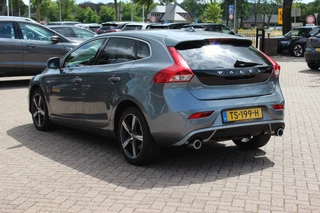 Volvo V40 – thumbnail 3