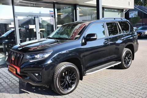 Toyota Land Cruiser Landcruiser 150 2.8 D-4D 5DRS BLACK EDITION A/T VAN