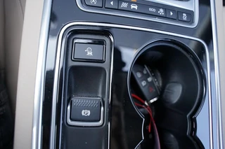 Jaguar XE – thumbnail 34