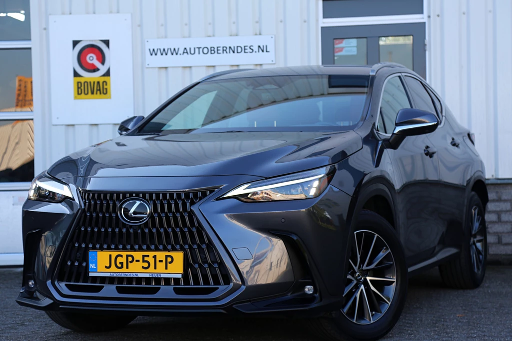 Lexus NX – foto 1