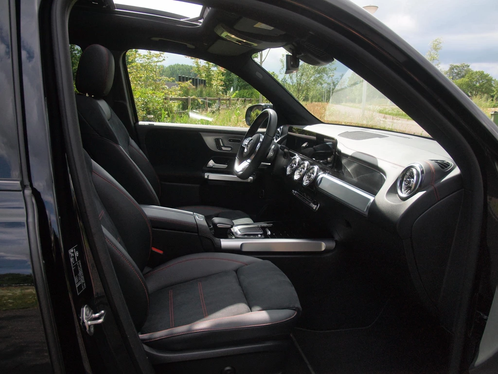 Mercedes-Benz EQB – foto 15