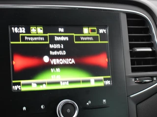 Renault Mégane Estate – thumbnail 16