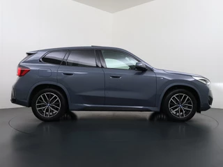 BMW iX1 – thumbnail 7