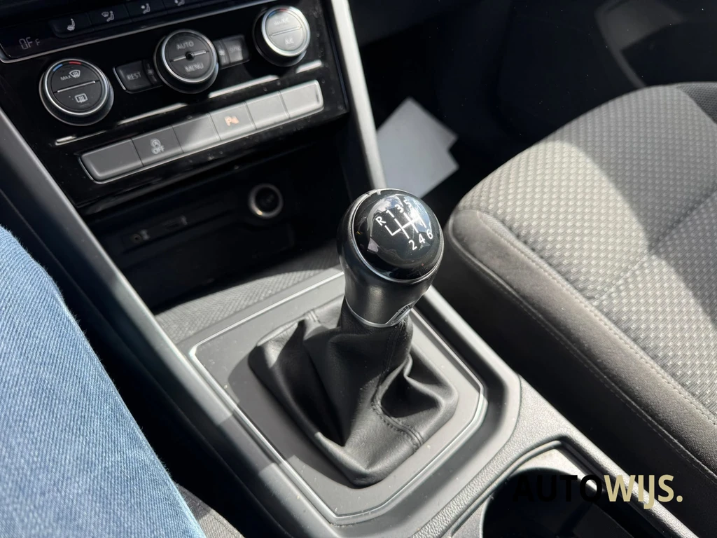 Volkswagen Touran – foto 8