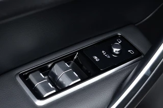 Jaguar F-PACE – thumbnail 36