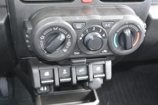 Suzuki Jimny – thumbnail 23