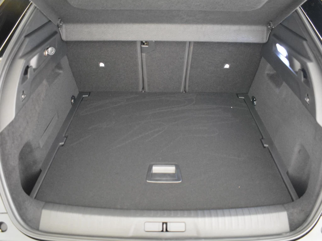 Peugeot e-3008 – foto 9