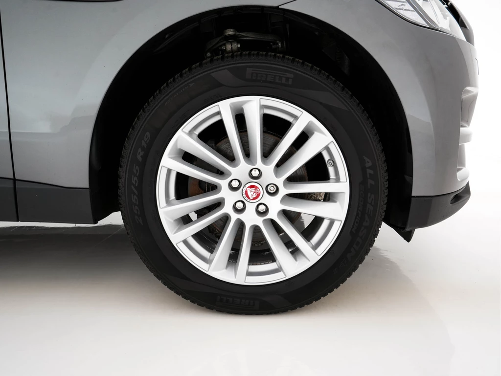 Jaguar F-PACE – foto 31