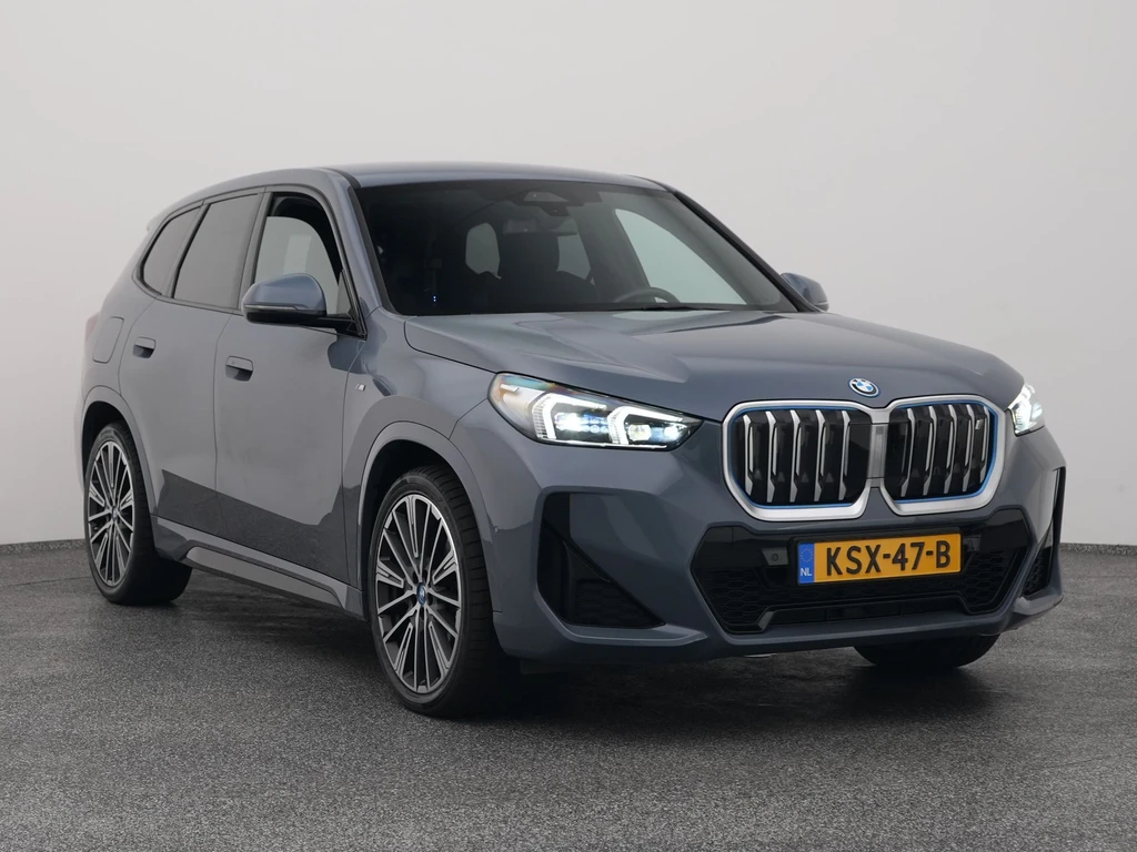 BMW iX1 – foto 14