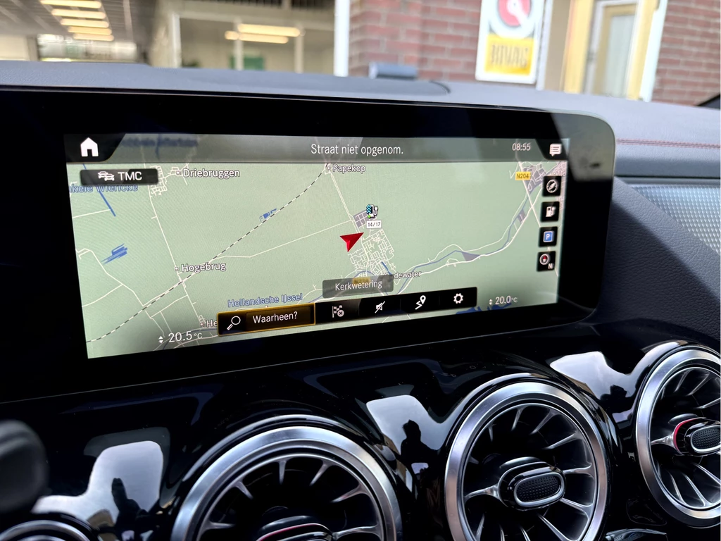 Mercedes-Benz EQA – foto 11