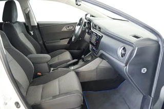 Toyota Auris – thumbnail 12