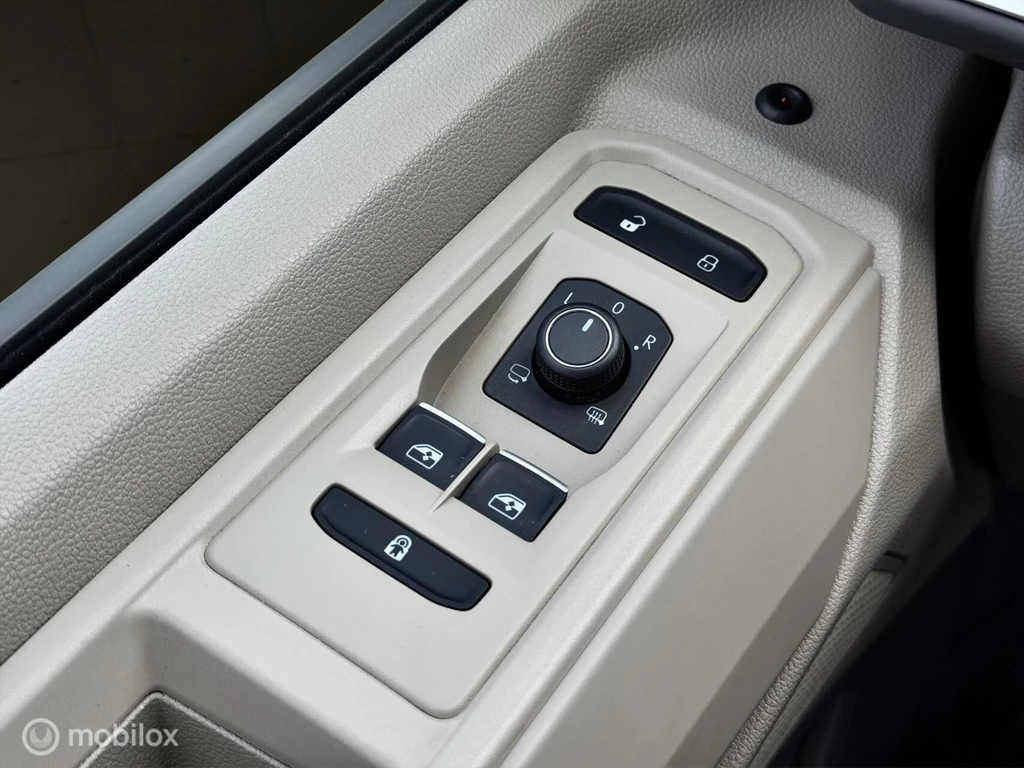 Volkswagen Multivan – foto 18