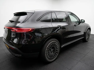 Mercedes-Benz EQC – thumbnail 6