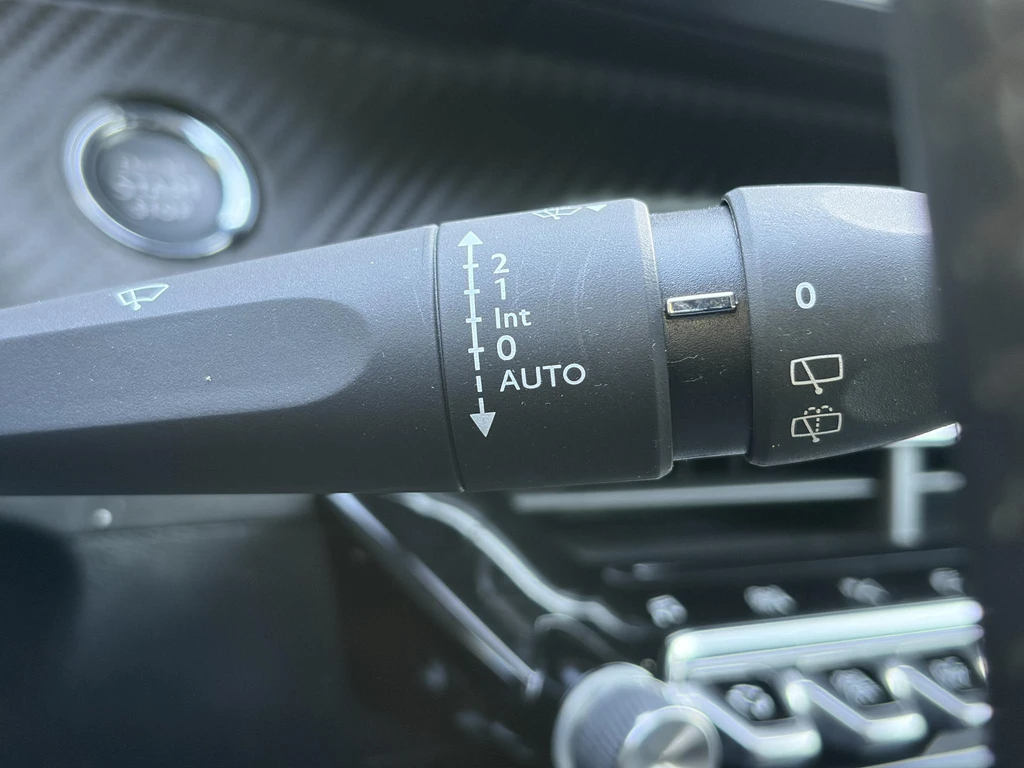 Peugeot 208 – foto 33
