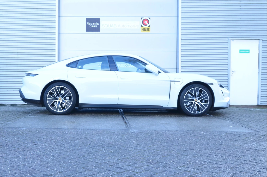 Porsche Taycan – foto 5