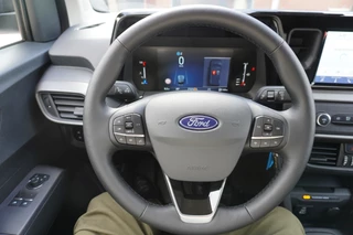 Ford Transit Courier – thumbnail 22