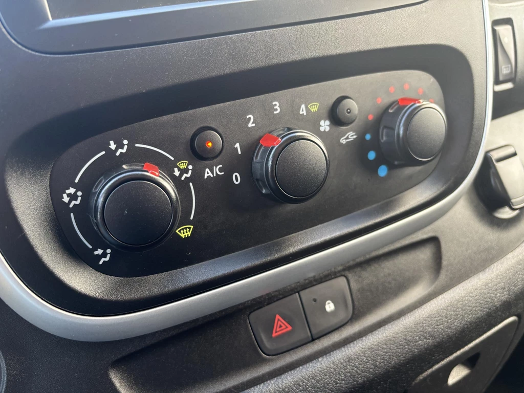 Renault Trafic – foto 11