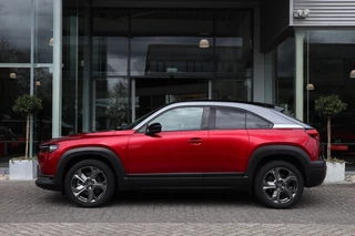 Mazda MX-30 – thumbnail 2