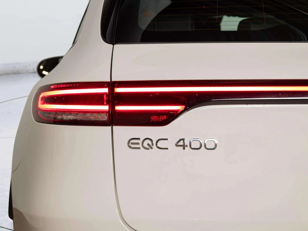 Mercedes-Benz EQC – foto 26