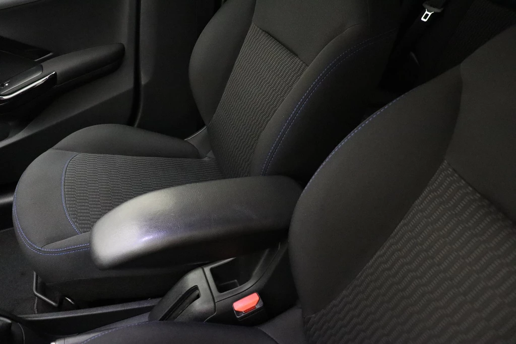 Peugeot 208 – foto 17