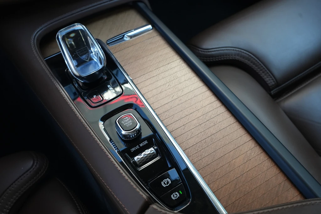Volvo XC90 – foto 12