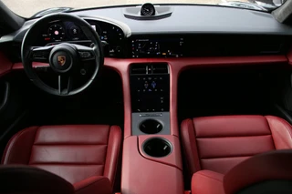 Porsche Taycan – thumbnail 9